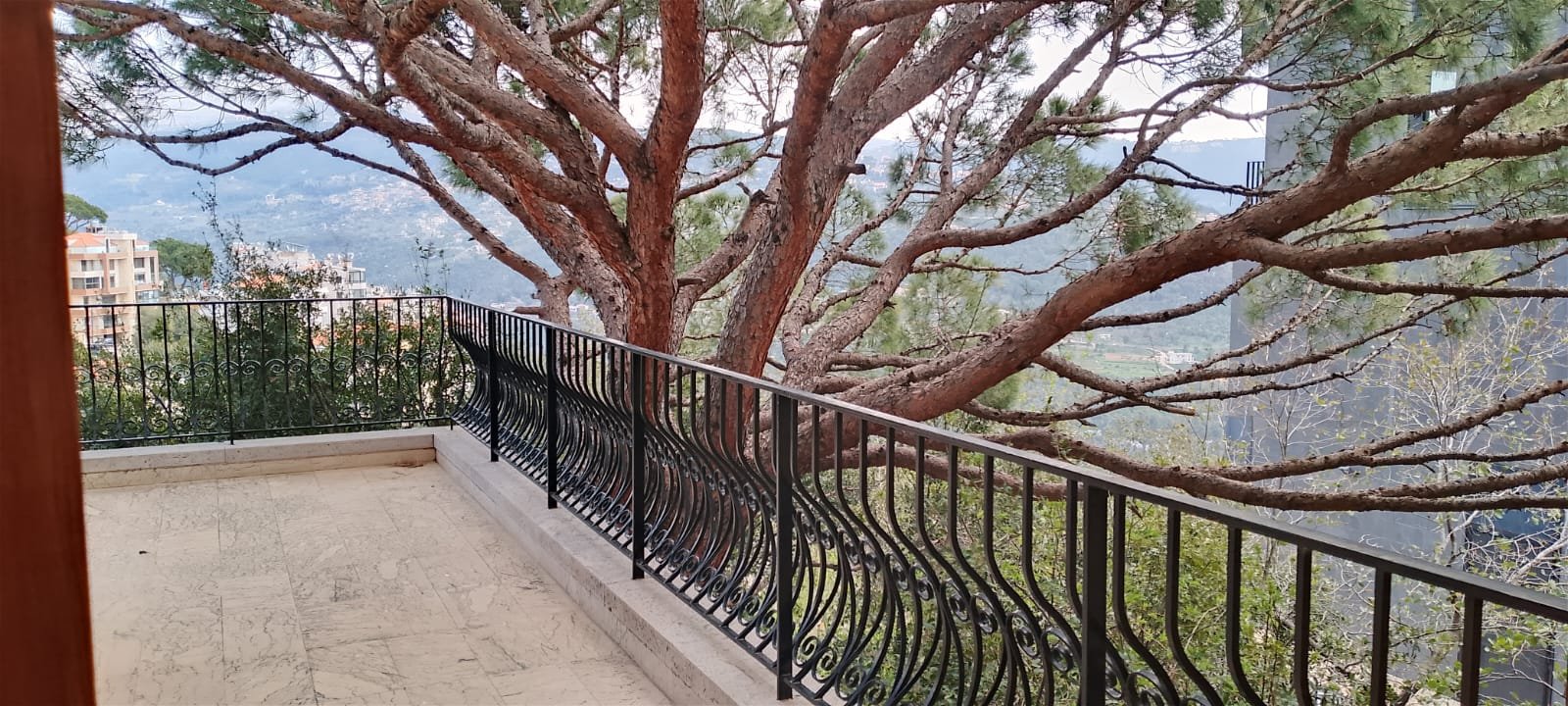 770sqm Triplex Villa built on 1200sqm Land – Baabdat, Metn — photo 10