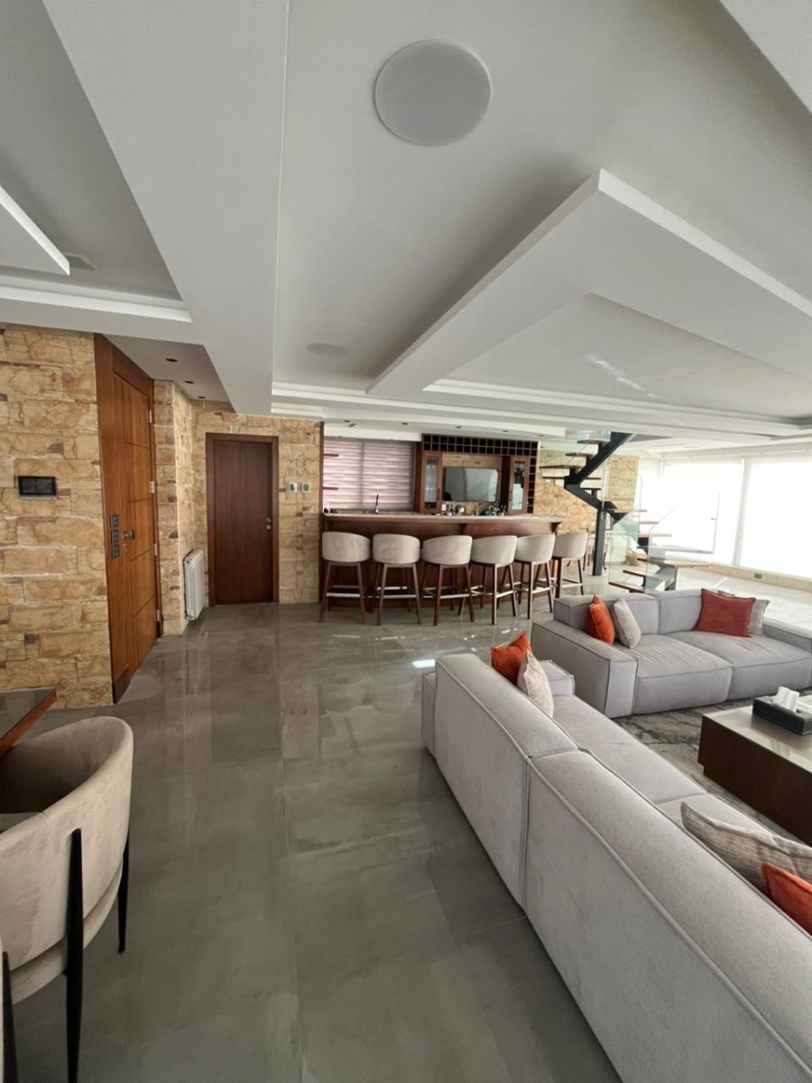 550SQM Triplex with panoramic view for sale in Kfaryassin - Keserwan — Kfaryassin