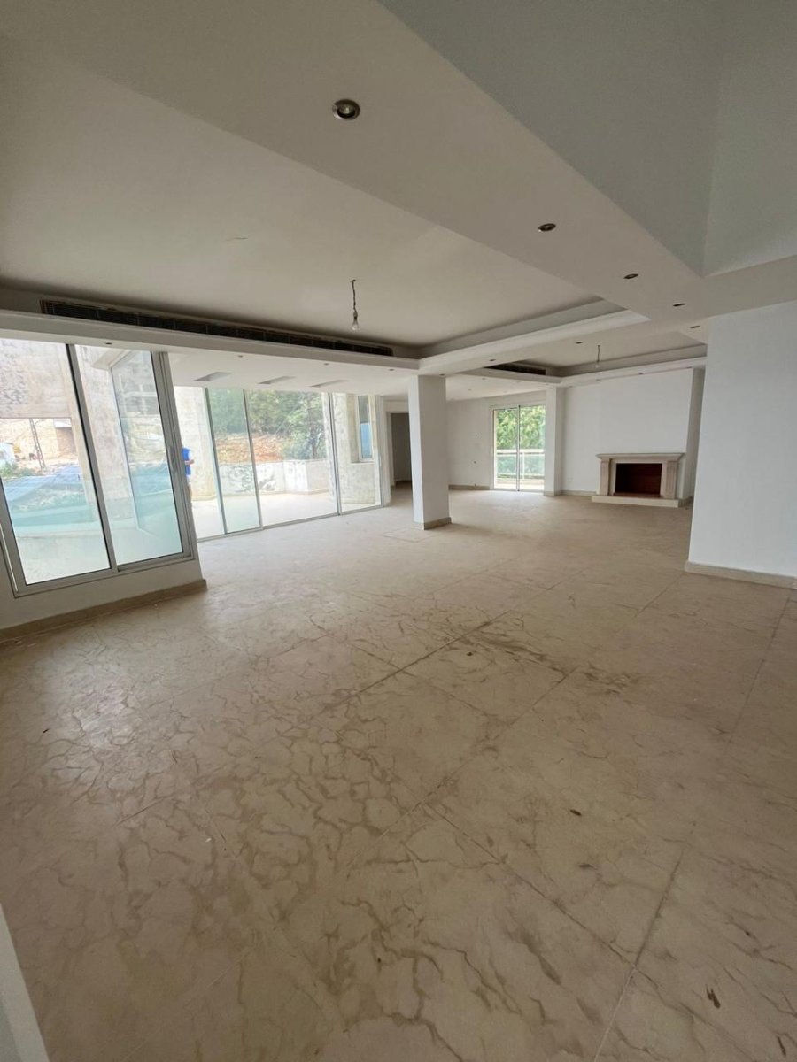 550 SQM Duplex For Sale In Adma - Kesewran  ( Sea View, gym and Swimming Pool ) — photo 5
