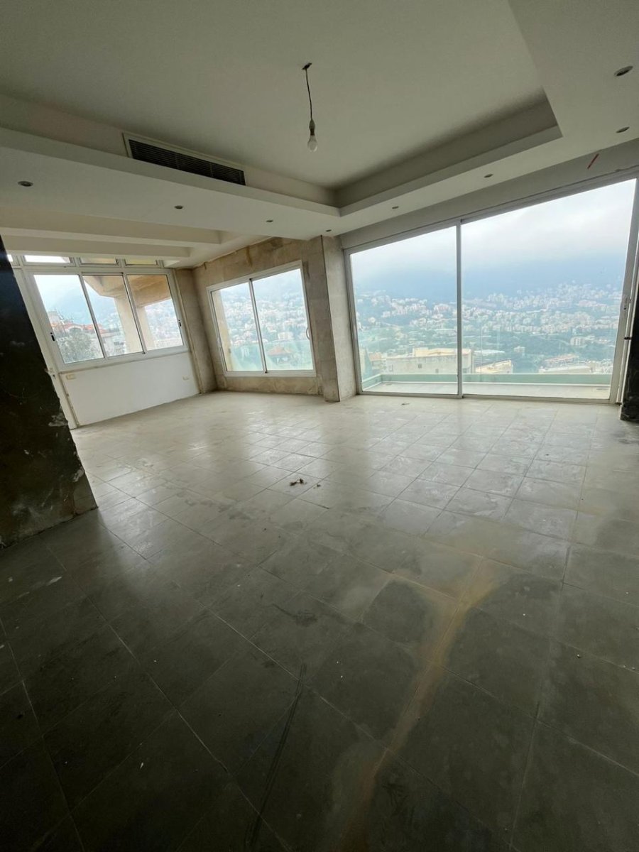 550 SQM Duplex For Sale In Adma - Kesewran  ( Sea View, gym and Swimming Pool ) — photo 9
