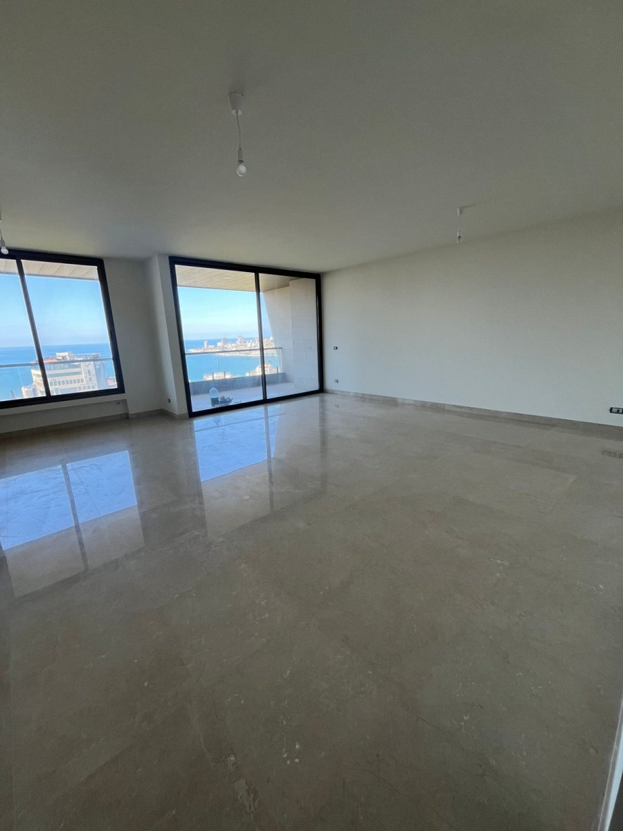 220 SQM delux apartment for sale in Sahel Alma with sea view — photo 2