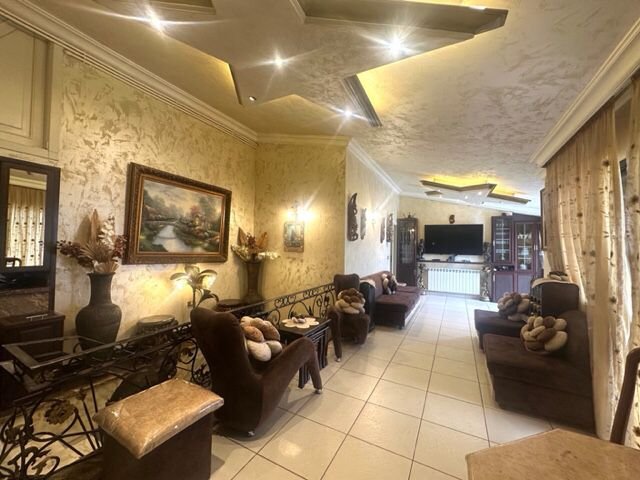 450SQM Duplex Apartment For Sale in Haret Sakher - Keserwan ( Prime location ) — photo 4