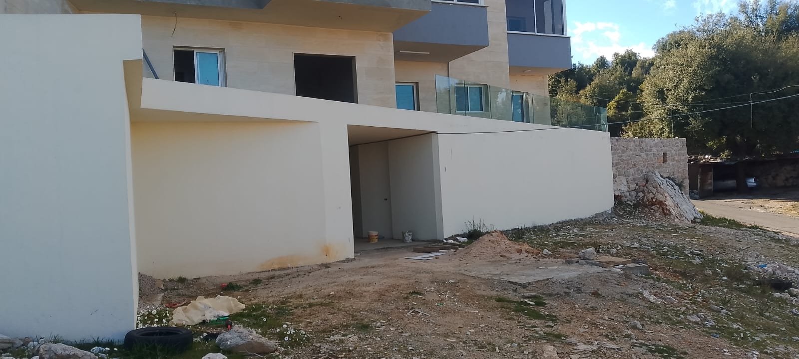 Apartments for sale in Chahtoul with sea and mountain view — photo 4