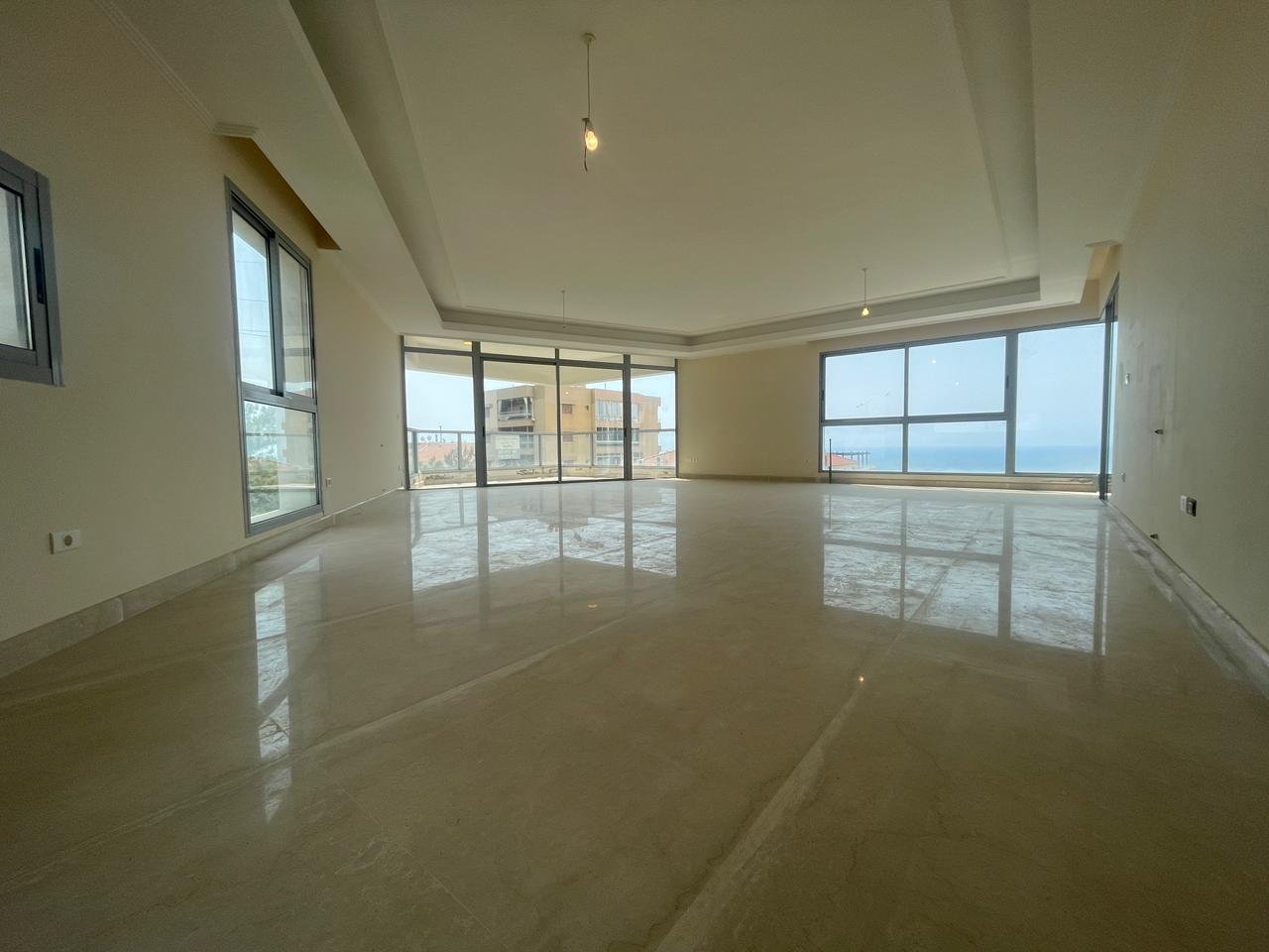 Apartment for Sale in Haret Sakher super deluxe — main photo