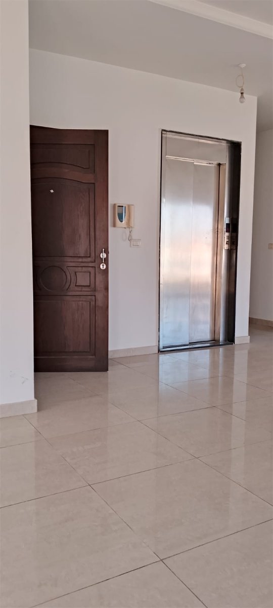Apartment for sale in Adonis — photo 2