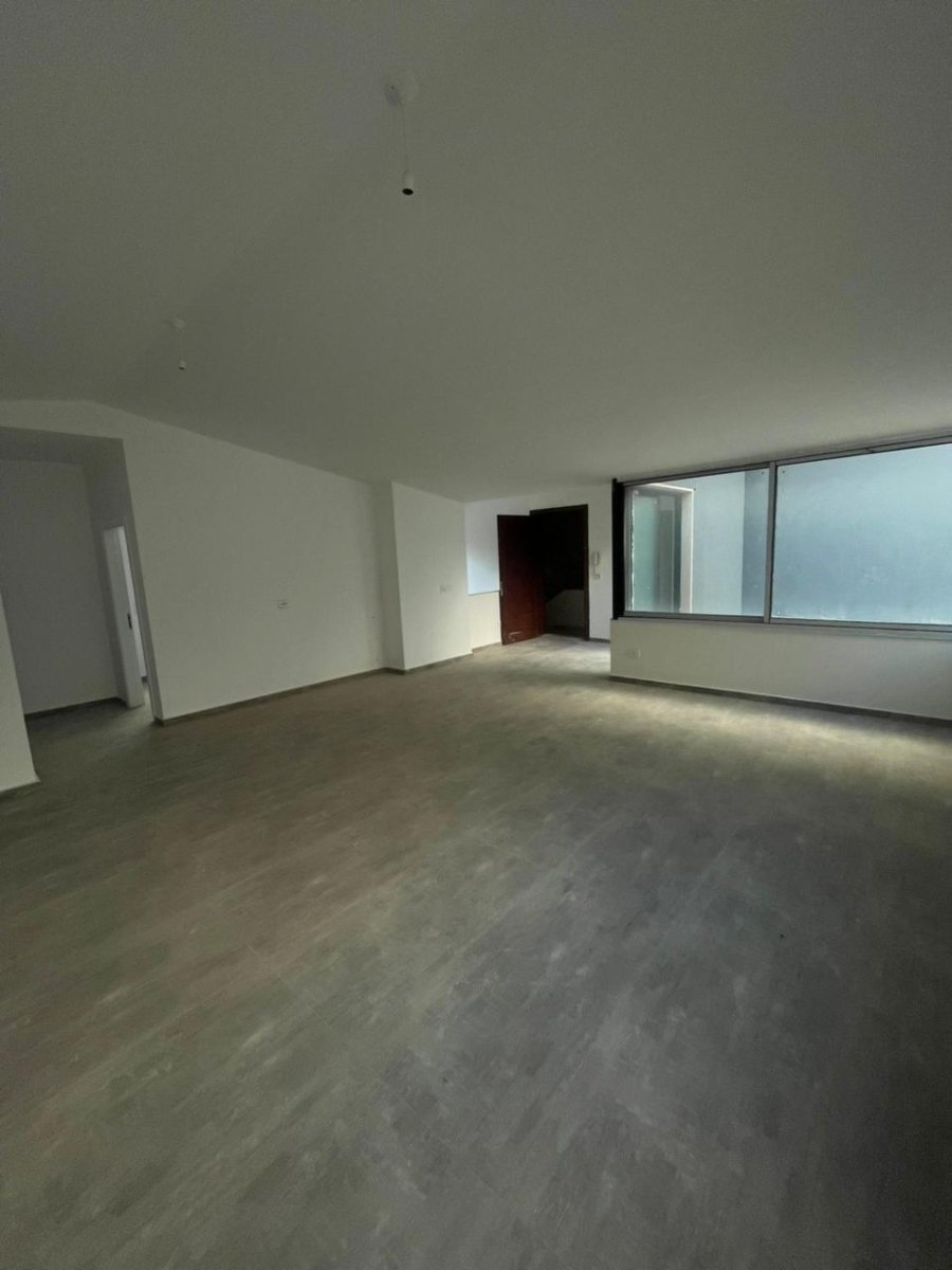 Apartment for sale in Adma with terrace — main photo