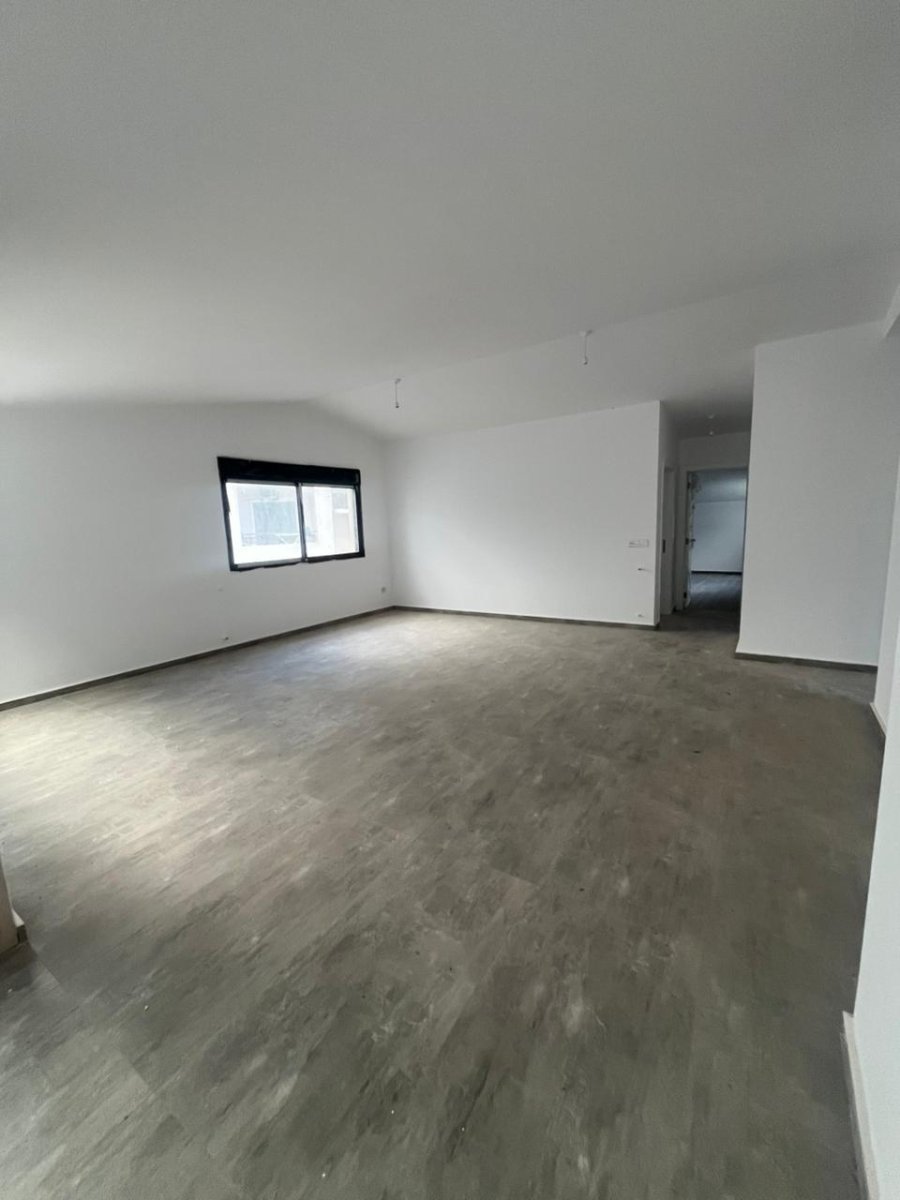 Apartment for sale in Adma with terrace — photo 2