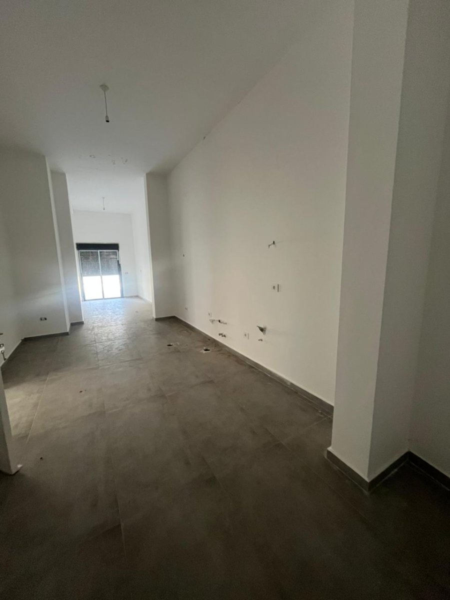 Apartment for sale in Adma with large terrace — photo 4