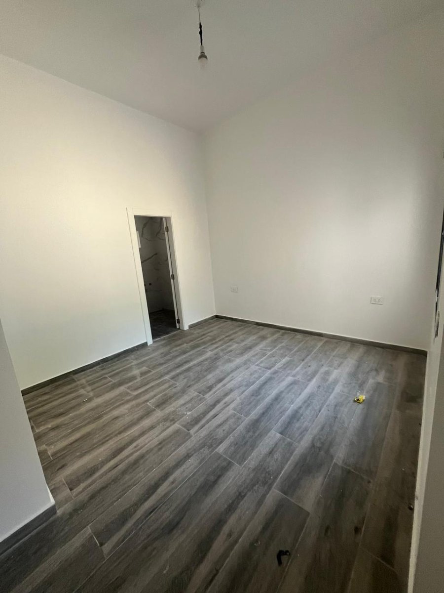 Apartment for sale in Adma with large terrace — photo 5