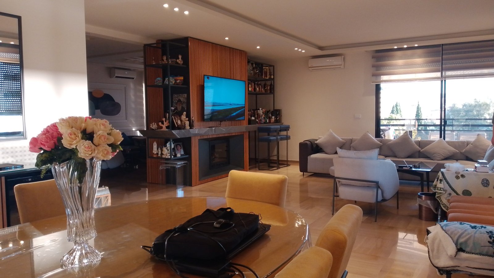 240 SQM apartment for sale in Jounieh Haret Sakher — photo 2