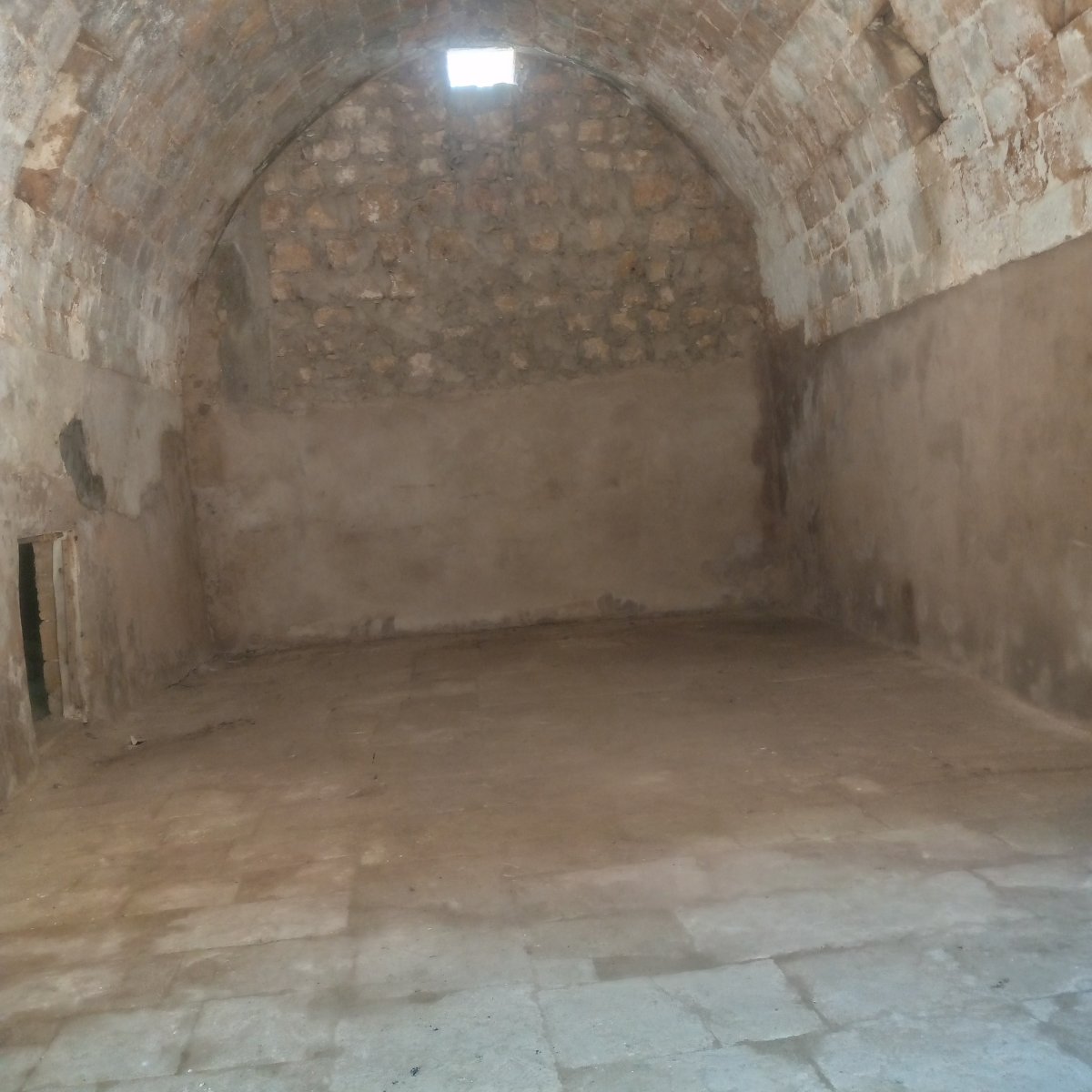 Shop for Rent | Old Souk, Batroun — main photo