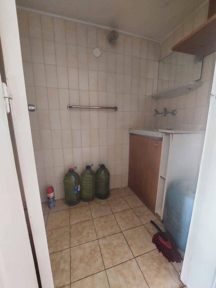 Prime location office with Byblos castle view — photo 2