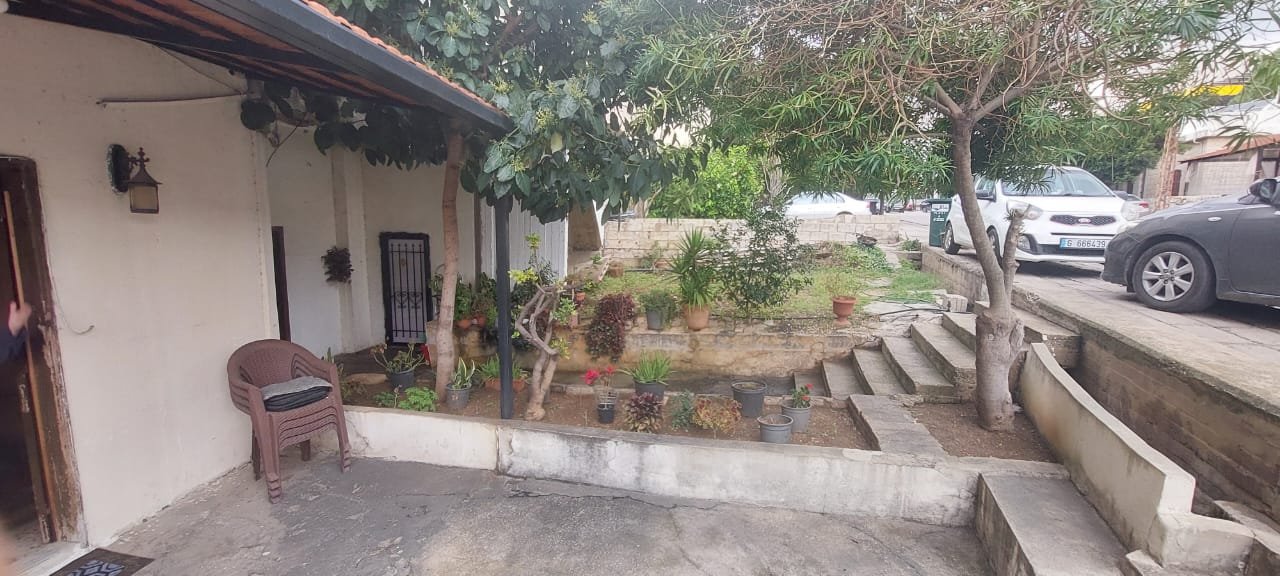 Land for sale with whole building on it — photo 6