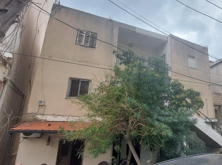 Land for sale with whole building on it — photo 2