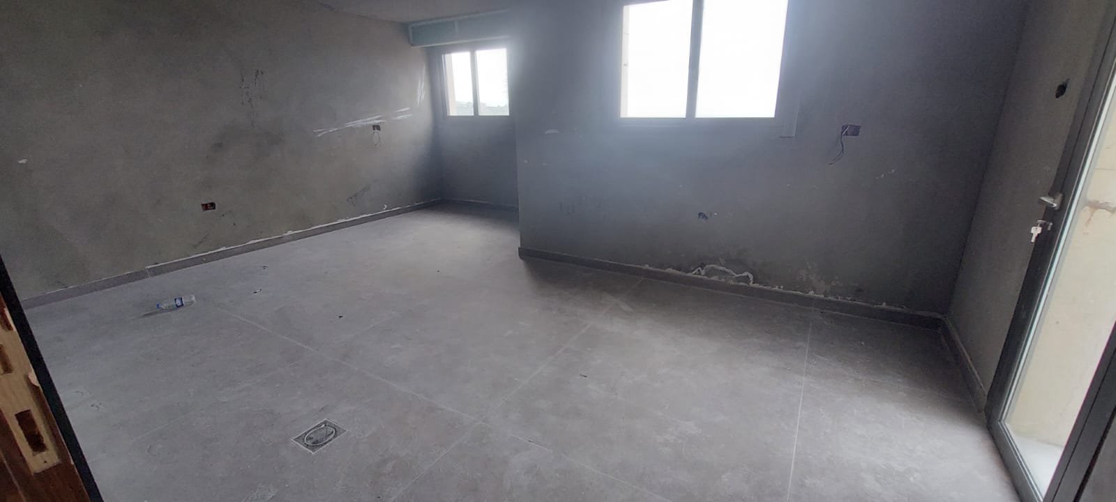 Modern roof for sale in hboub — main photo