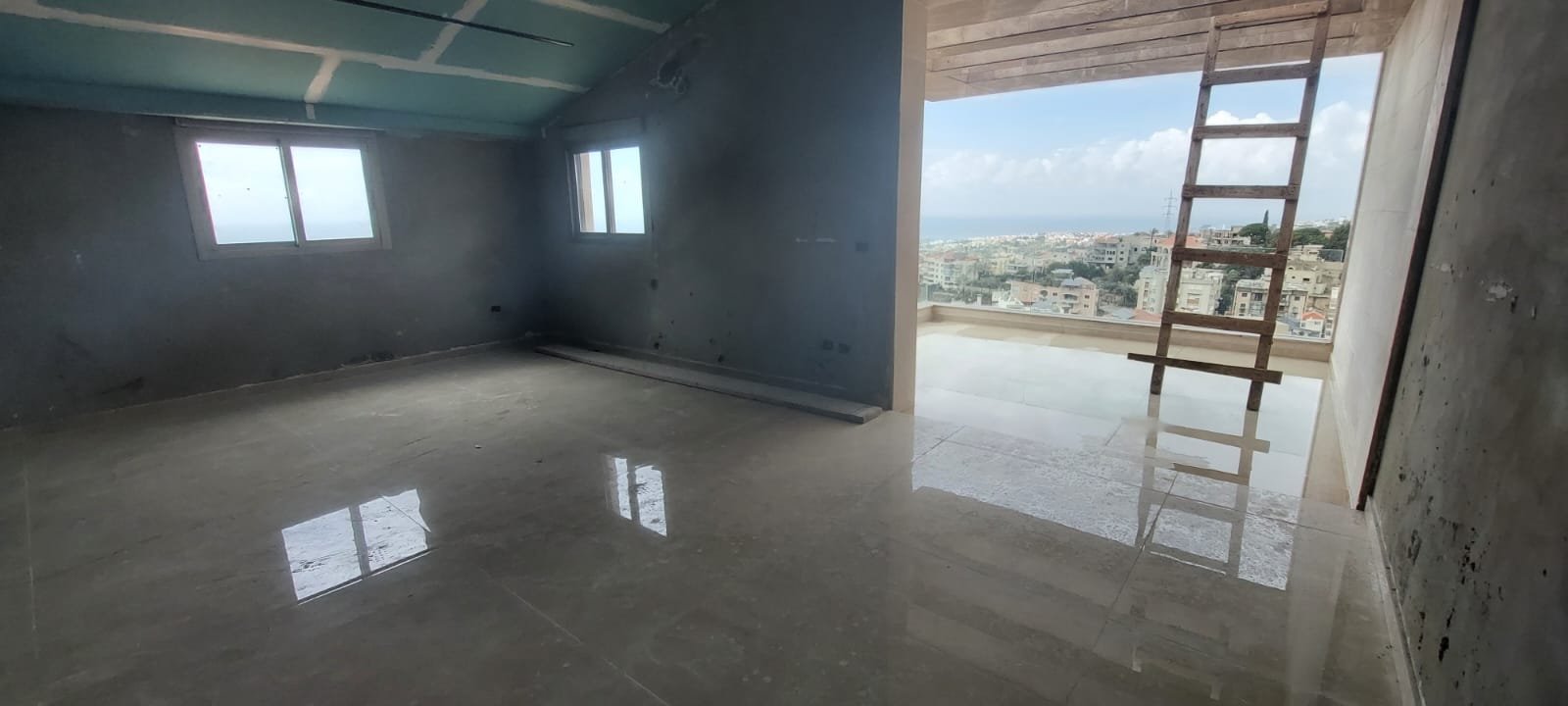 Modern roof for sale in hboub — photo 2