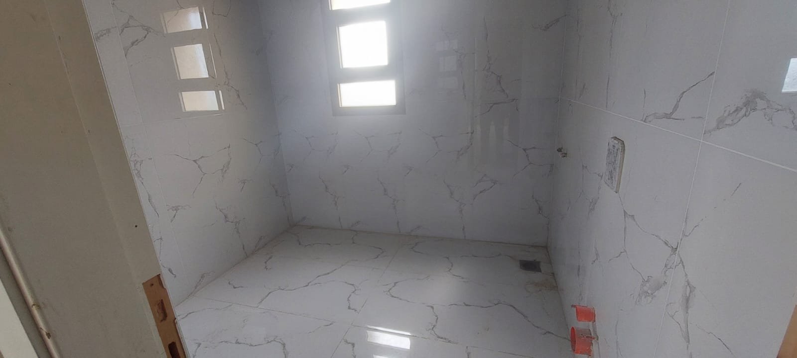 Modern roof for sale in hboub — photo 10